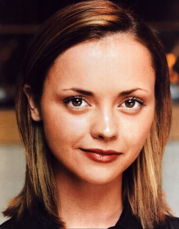 Christina Ricci AI persona voice preview — VocalMask